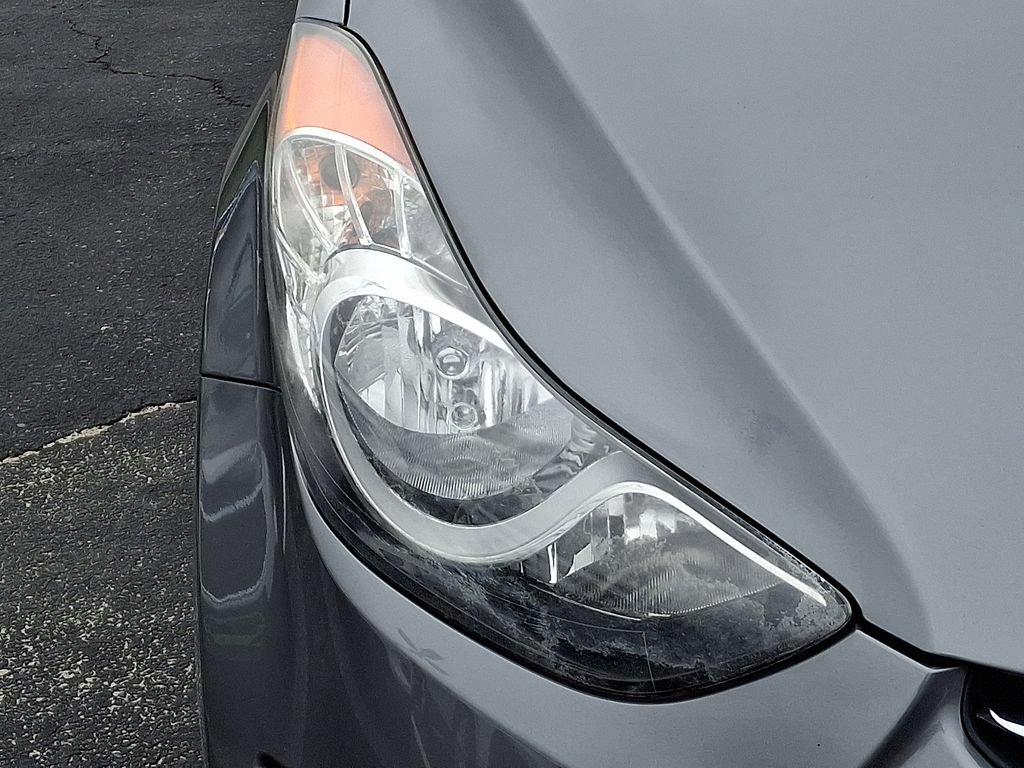 Used 2013 Hyundai Elantra GLS w/ Preferred Pkg FWD image 9