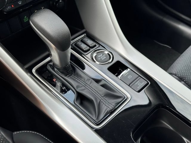 New 2025 Mitsubishi Eclipse Cross AWD image 29