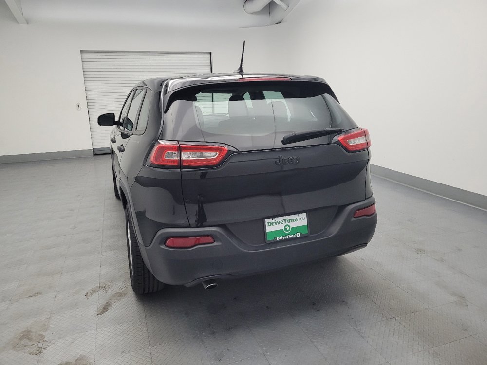 Used 2014 Jeep Cherokee Sport FWD image 6