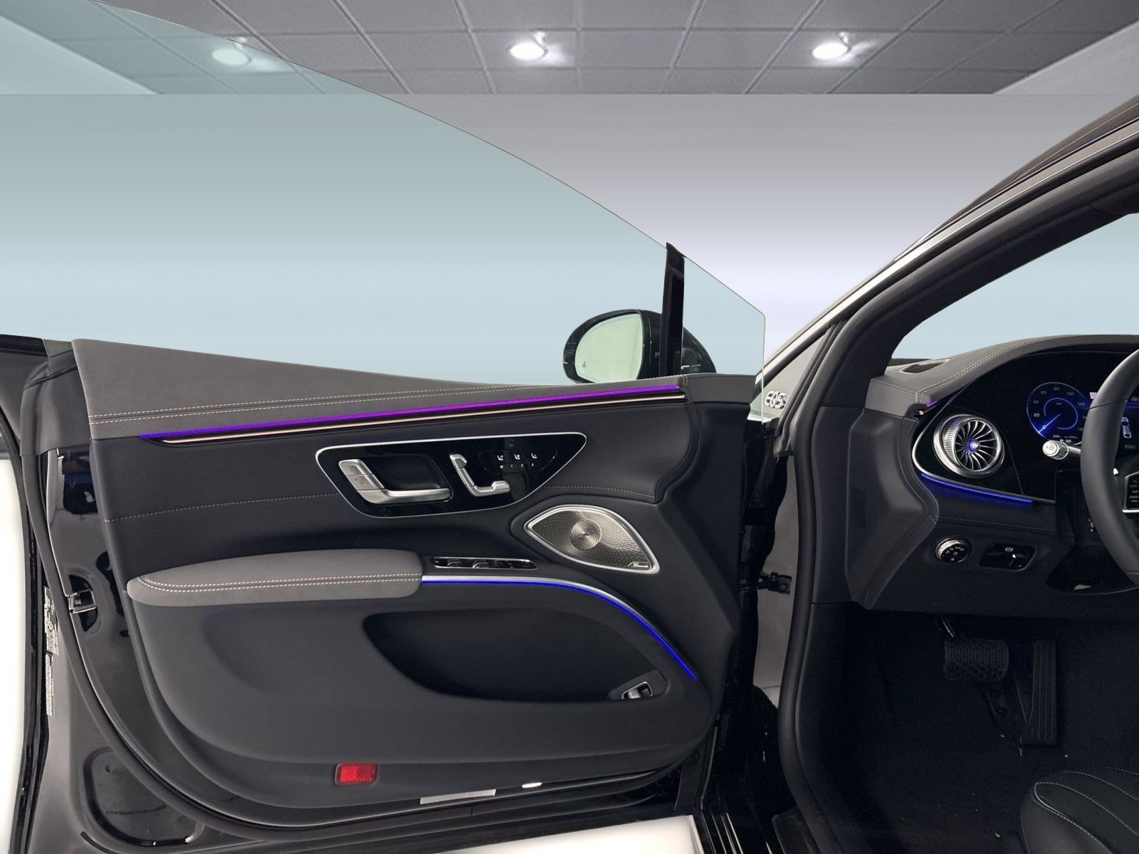 New 2026 Mercedes-Benz EQS 580 4MATIC Sedan image 18