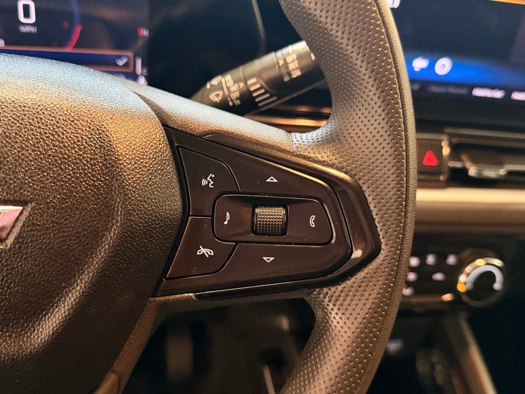 Used 2025 Chevrolet TrailBlazer LT image 33