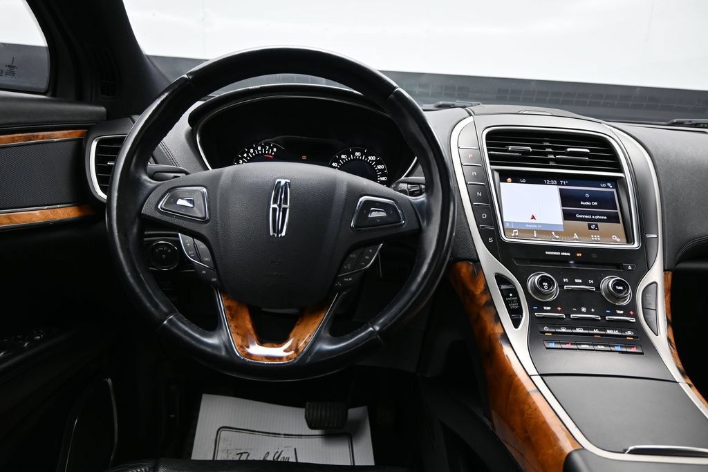 Used 2016 Lincoln MKX Reserve w/ Climate Package AWD/4WD image 14