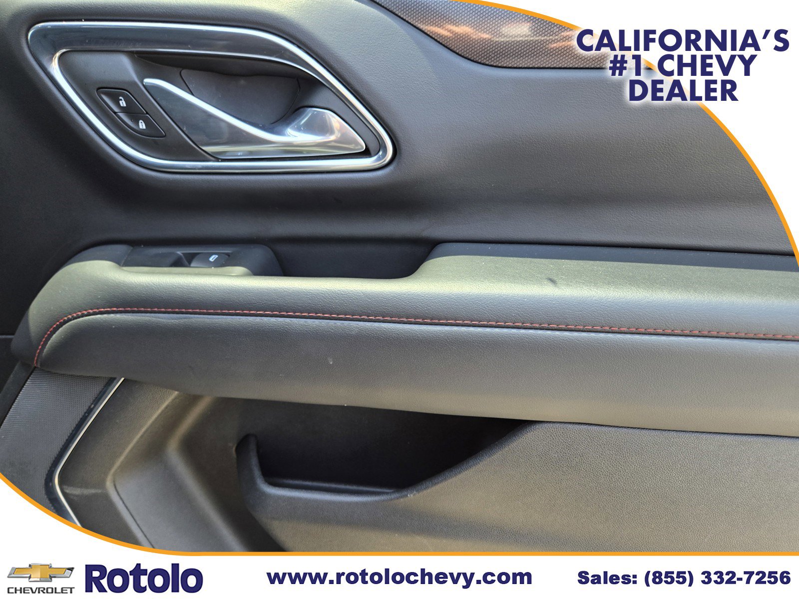 Used 2023 Chevrolet Suburban RST w/ Luxury Package AWD/4WD image 12