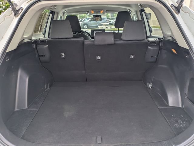 Used 2020 Toyota RAV4 XLE image 13