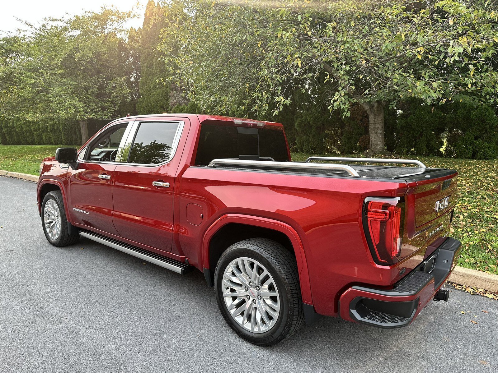 Used 2022 GMC Sierra 1500 Denali w/ Denali Reserve Package AWD/4WD image 48
