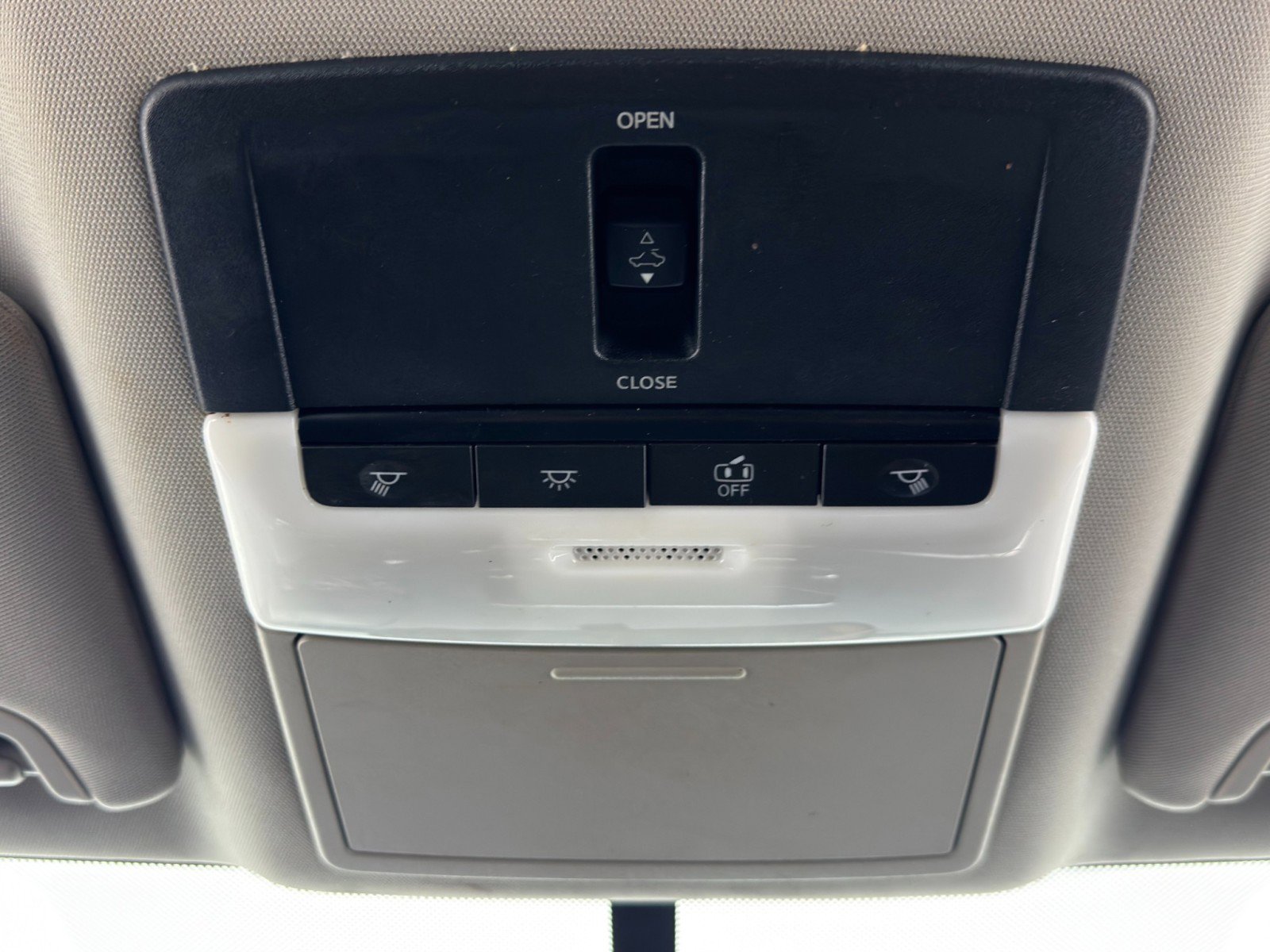 Used 2019 Nissan Altima 2.5 SR w/ SR Premium Package image 29
