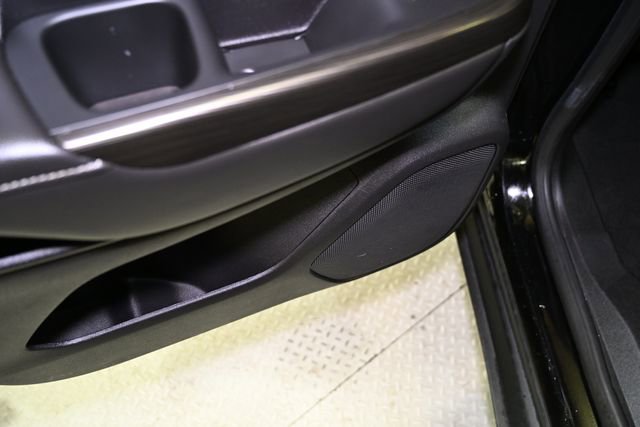 Used 2023 GMC Acadia SLT image 51