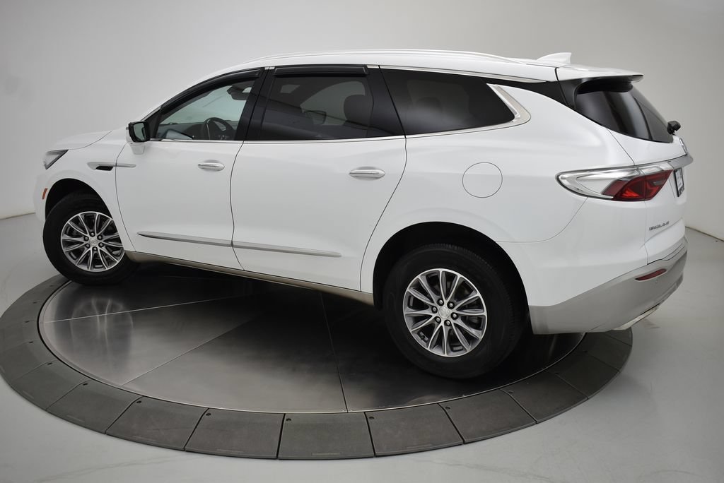 Used 2022 Buick Enclave Essence FWD image 8