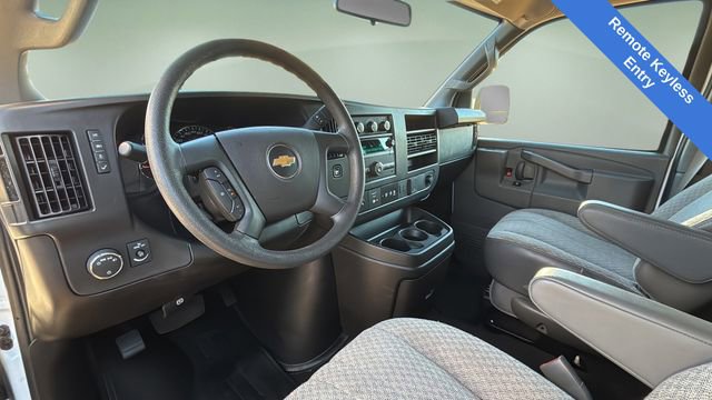 Used 2024 Chevrolet Express 3500 LT w/ LT Preferred Equipment Group RWD image 9