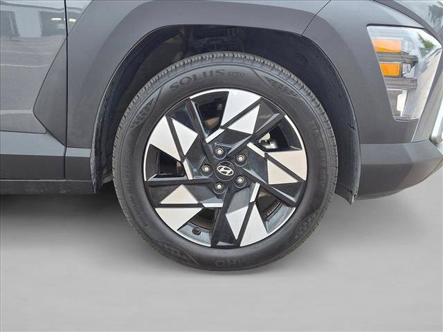 Used 2025 Hyundai Kona SEL FWD image 23