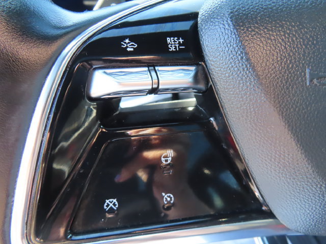 Certified 2024 Cadillac Lyriq Luxury AWD/4WD image 20