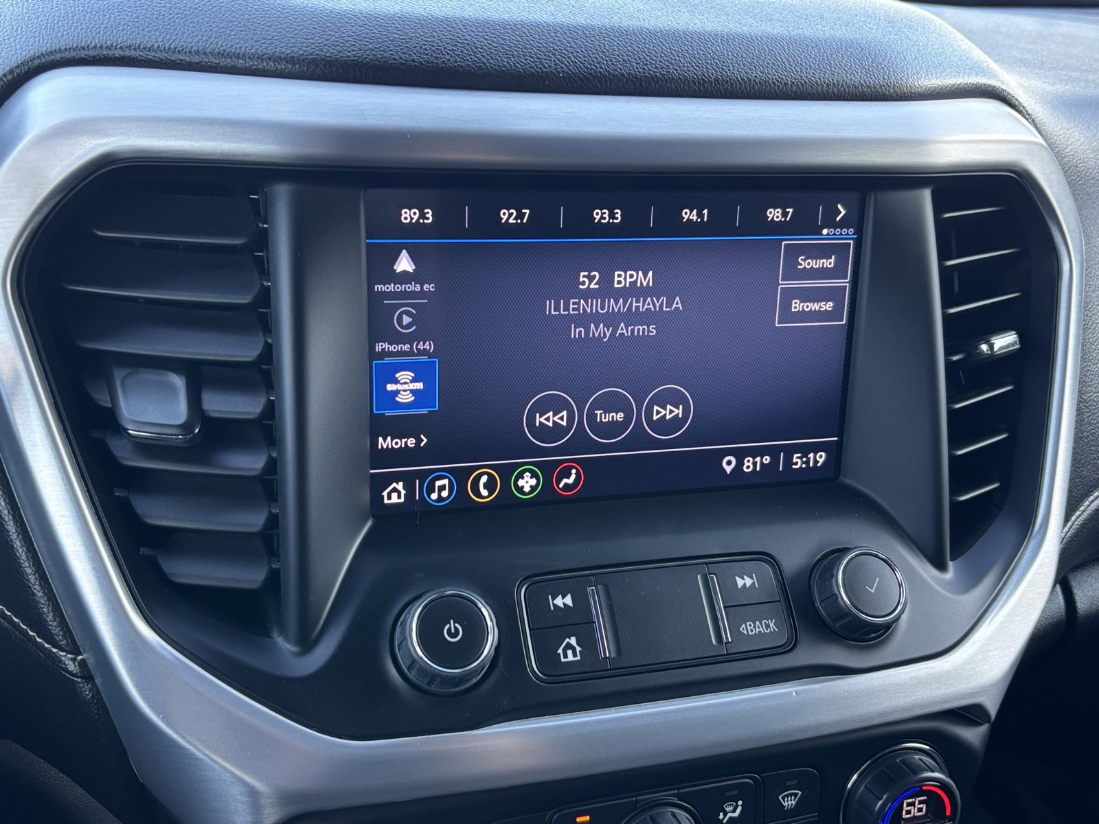 Used 2021 GMC Acadia SLE w/ Driver Convenience Package image 25