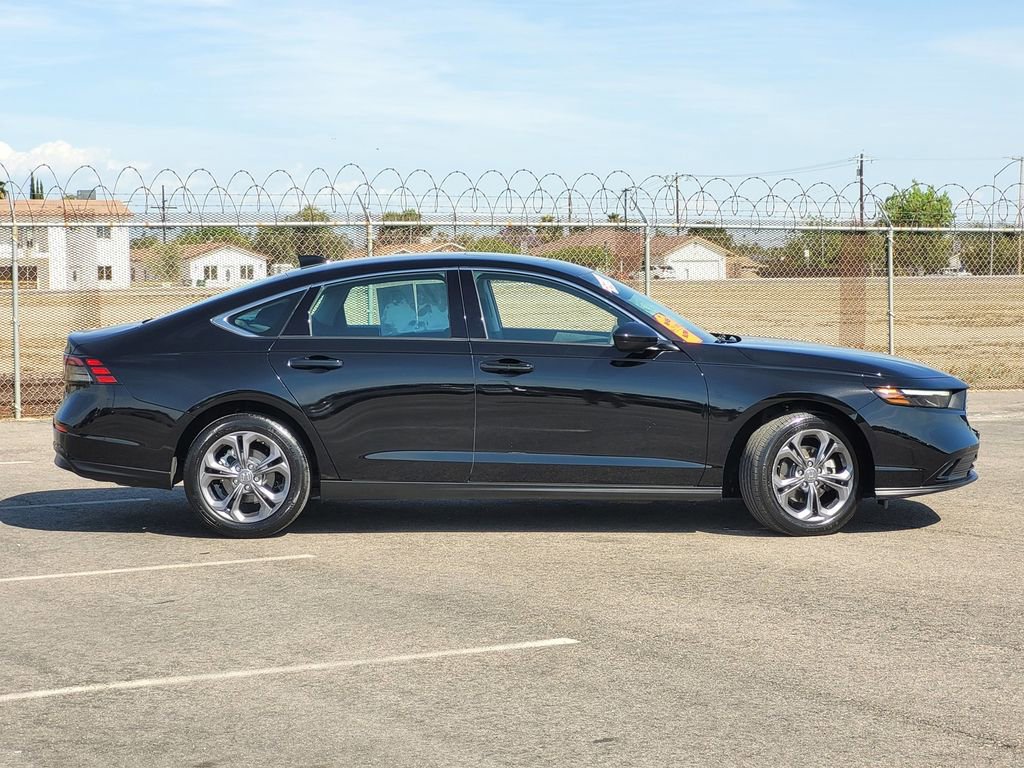 Used 2023 Honda Accord EX image 4