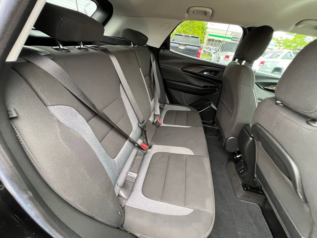 Used 2022 Chevrolet TrailBlazer LT w/ Convenience Package FWD image 22
