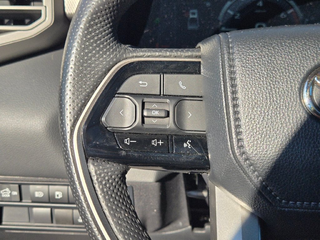 Used 2024 Toyota Tundra Limited AWD/4WD image 25