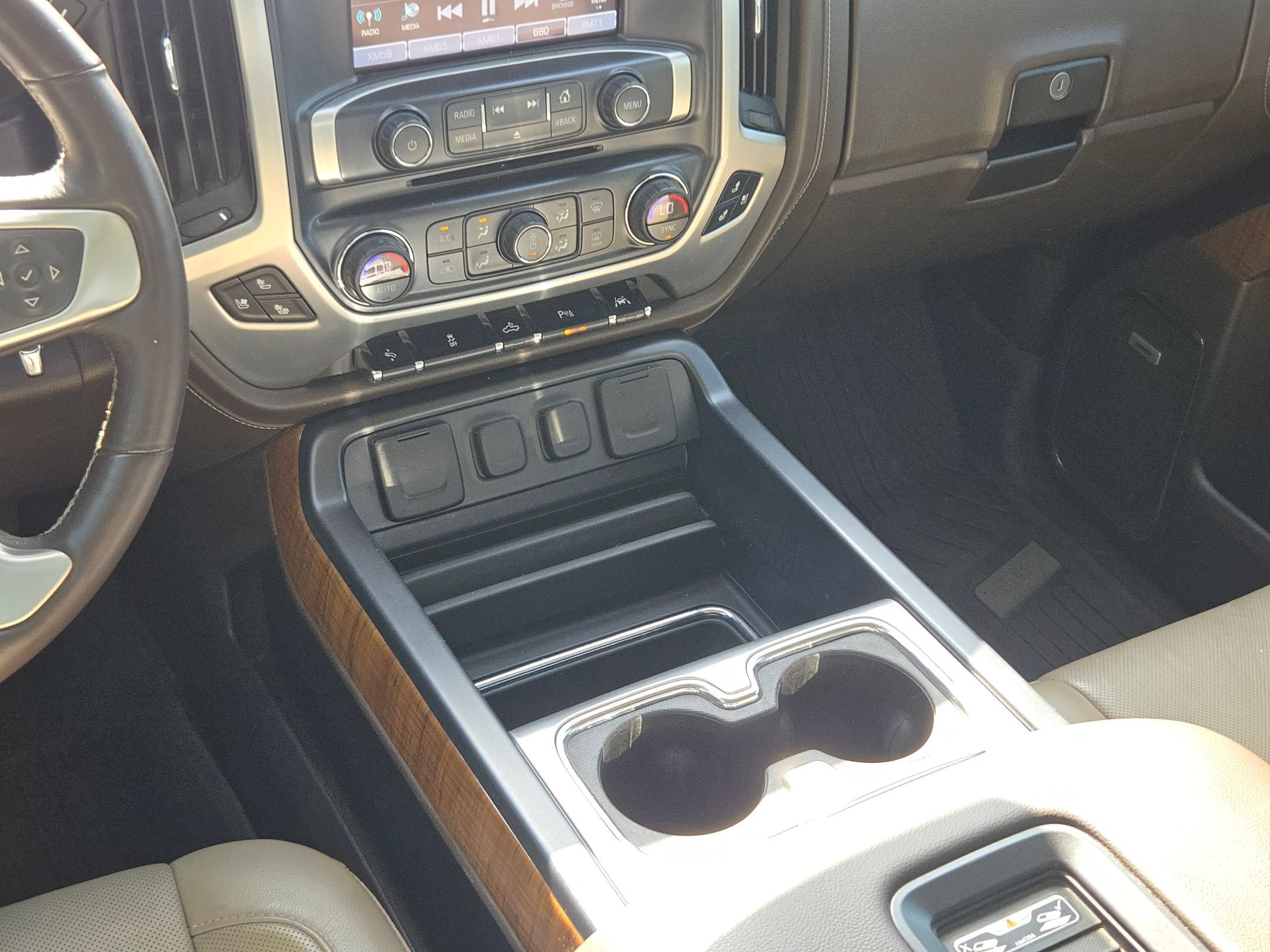 Used 2018 GMC Sierra 1500 SLT w/ Enhanced Driver Alert Package RWD image 18