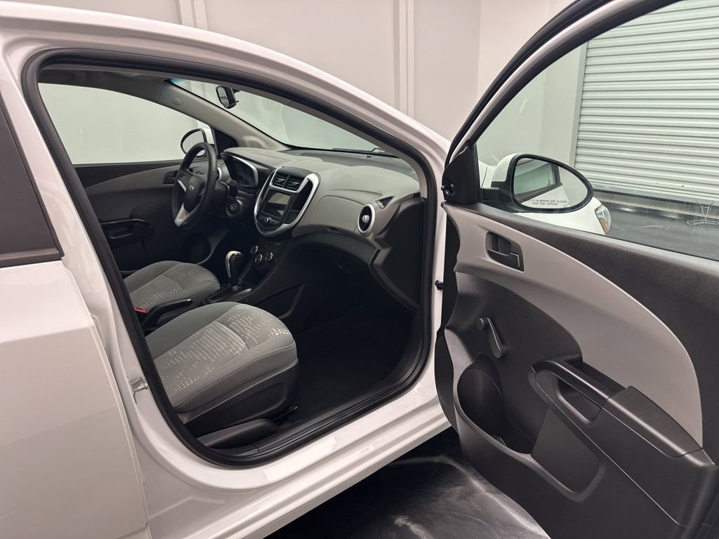 Used 2019 Chevrolet Sonic LT image 8