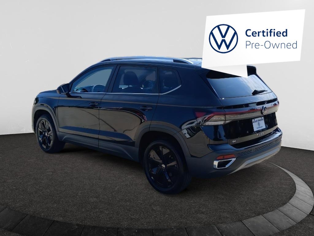Certified 2025 Volkswagen Taos SE FWD image 5