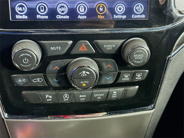 Used 2020 Jeep Grand Cherokee Limited image 16