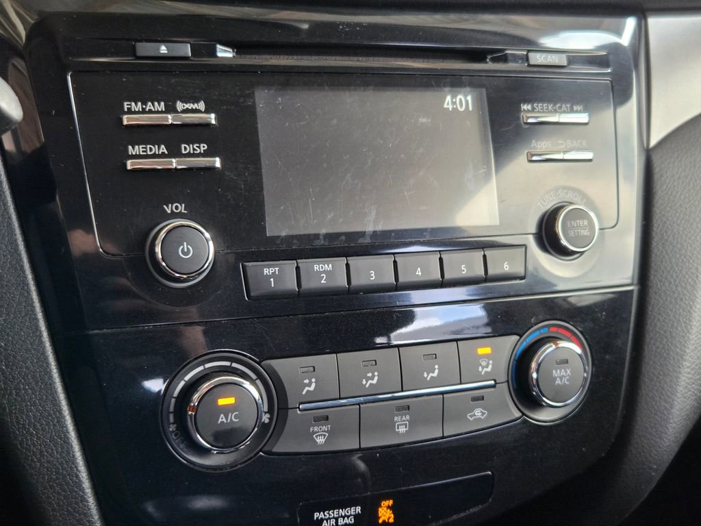 Used 2016 Nissan Rogue S FWD image 7