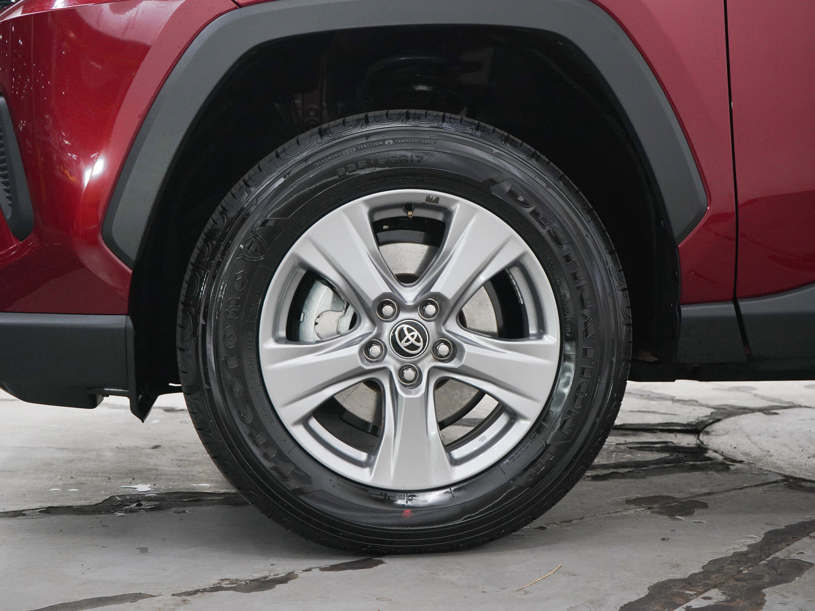 Used 2025 Toyota RAV4 XLE w/ Convenience Package AWD/4WD image 30