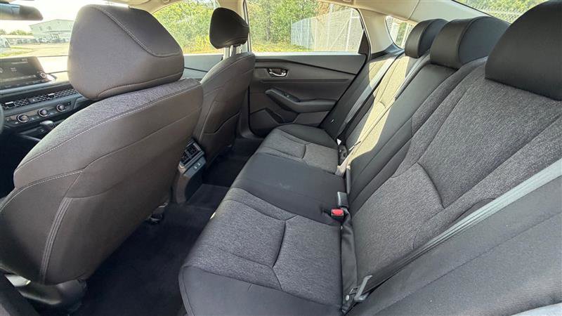 Used 2025 Honda Accord SE image 14