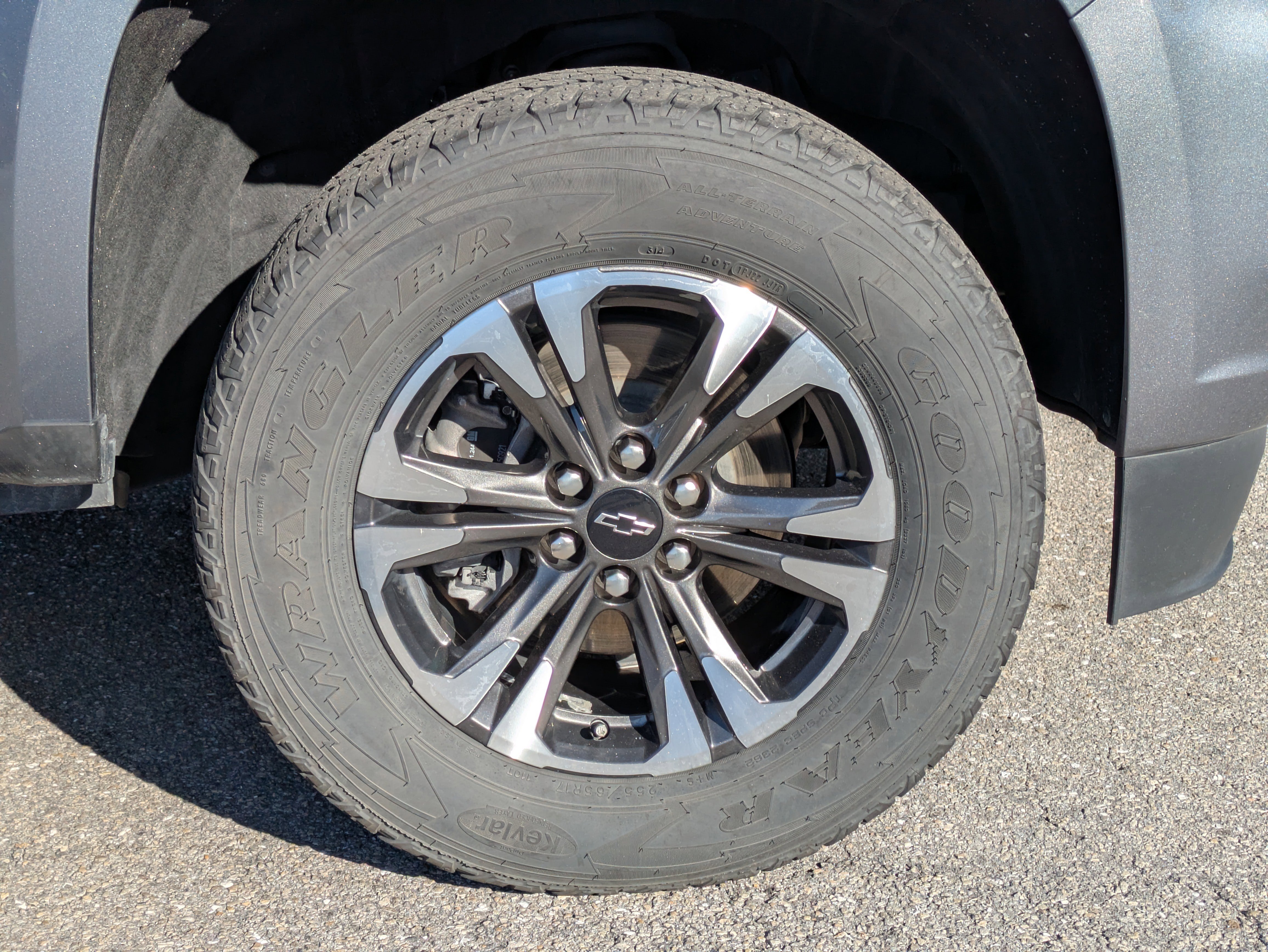 Used 2022 Chevrolet Colorado Z71 w/ Safety Package image 11