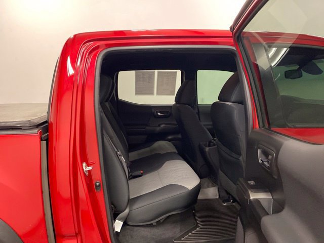 Used 2022 Toyota Tacoma TRD Off-Road w/ Technology Package AWD/4WD image 26