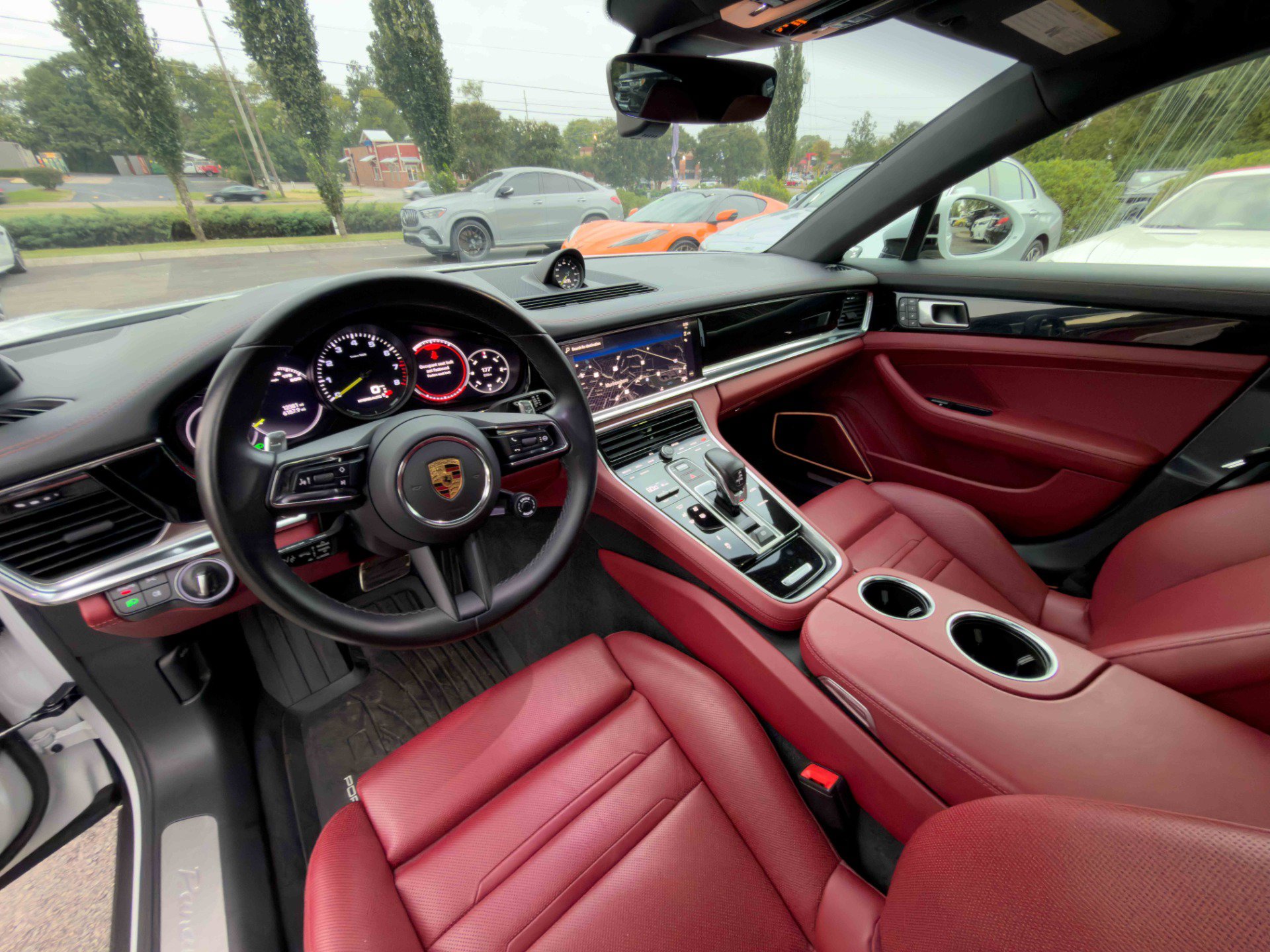 Used 2022 Porsche Panamera 4S AWD/4WD image 11