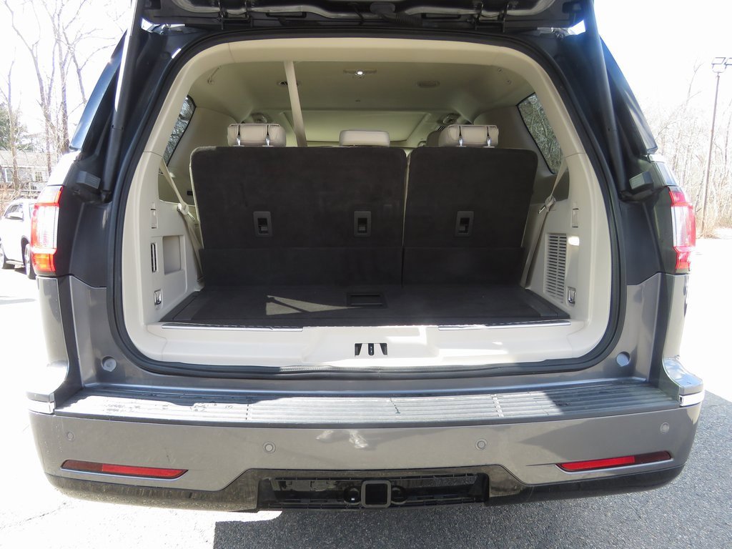 Used 2021 Lincoln Navigator Reserve w/ Luxury Package image 21