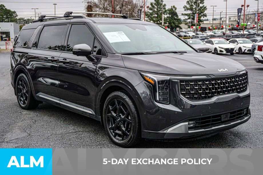 Used 2025 Kia Carnival SX Prestige image 4