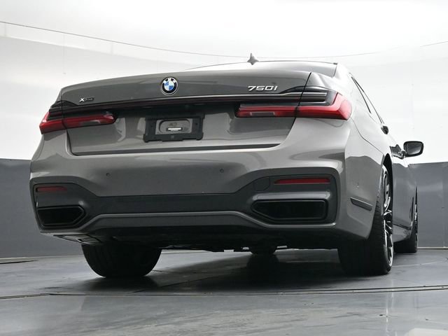 Used 2022 BMW 750i xDrive w/ Executive Package image 35