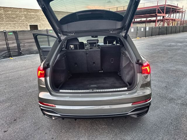 Used 2022 Audi Q3 2.0T Premium Plus w/ Premium Plus Package image 31