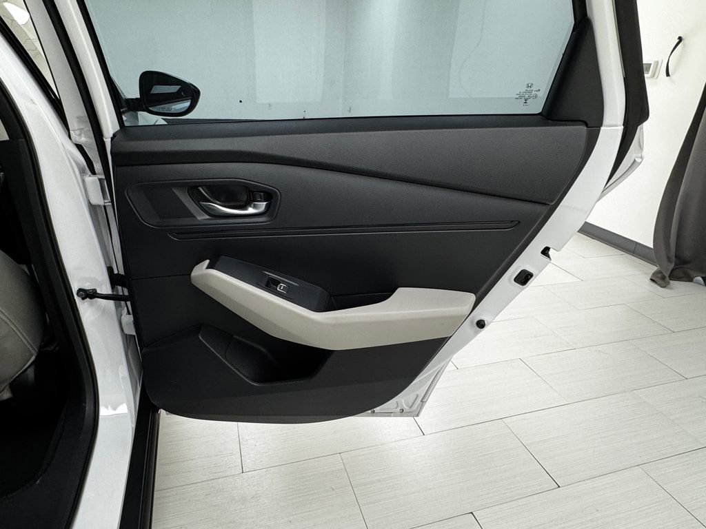 Used 2025 Honda Accord SE image 15