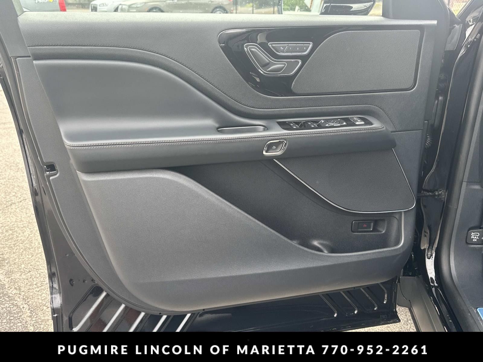 New 2026 Lincoln Aviator 2WD image 10