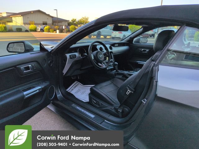 Used 2016 Ford Mustang Premium RWD image 9