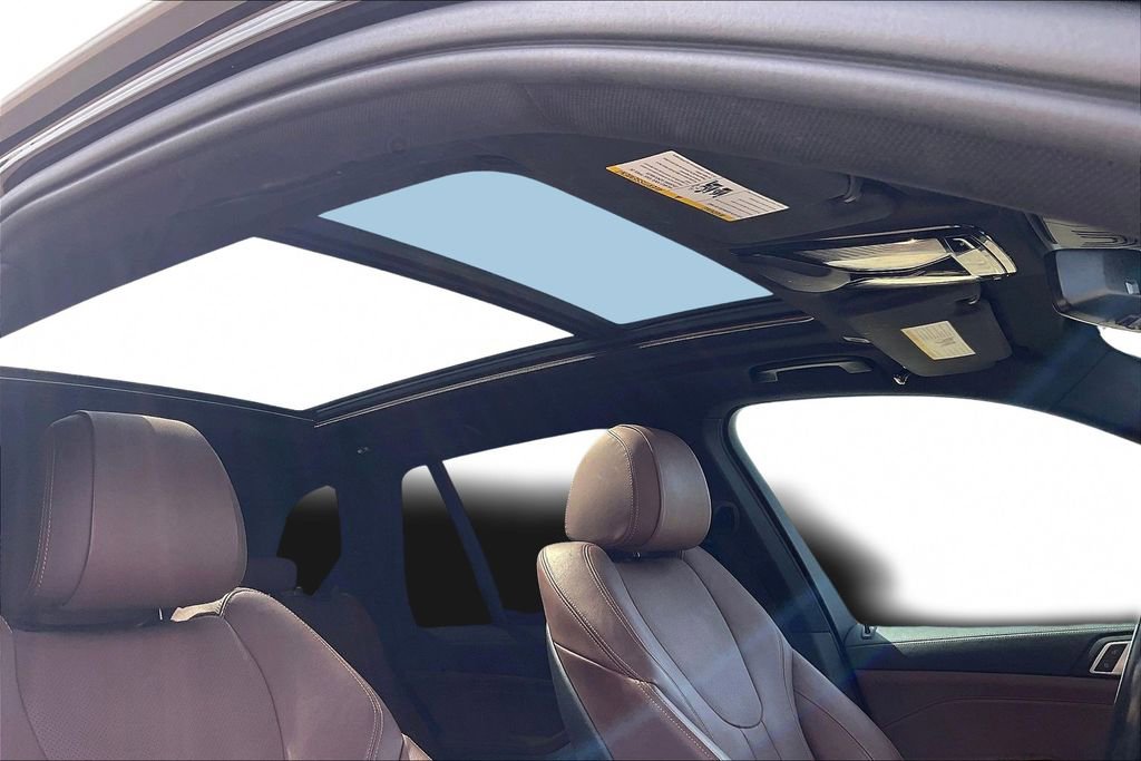 Used 2021 BMW X5 xDrive40i w/ M Sport Package image 27