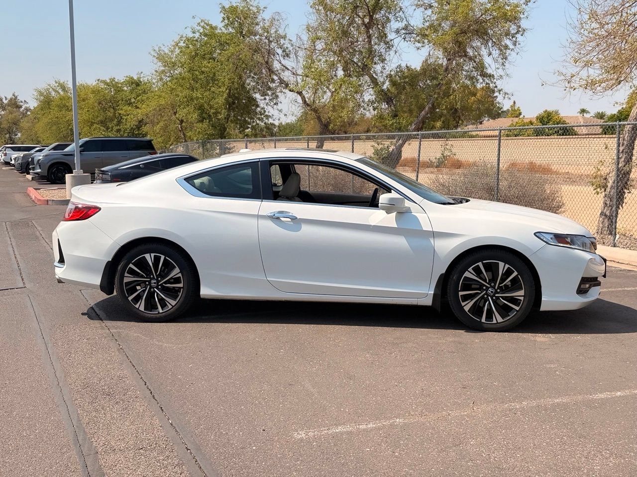 Used 2017 Honda Accord EX image 7