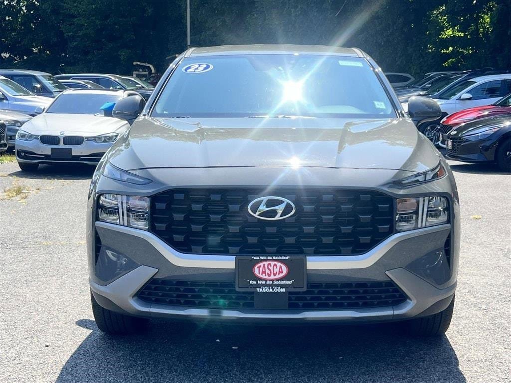 Used 2023 Hyundai Santa Fe SE image 2