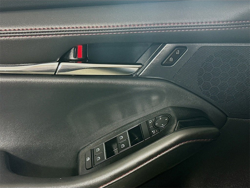 Used 2024 MAZDA MAZDA3 s image 24