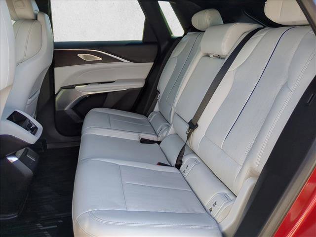 Used 2024 Cadillac Lyriq Luxury w/ LPO, Floor Liner Package image 21