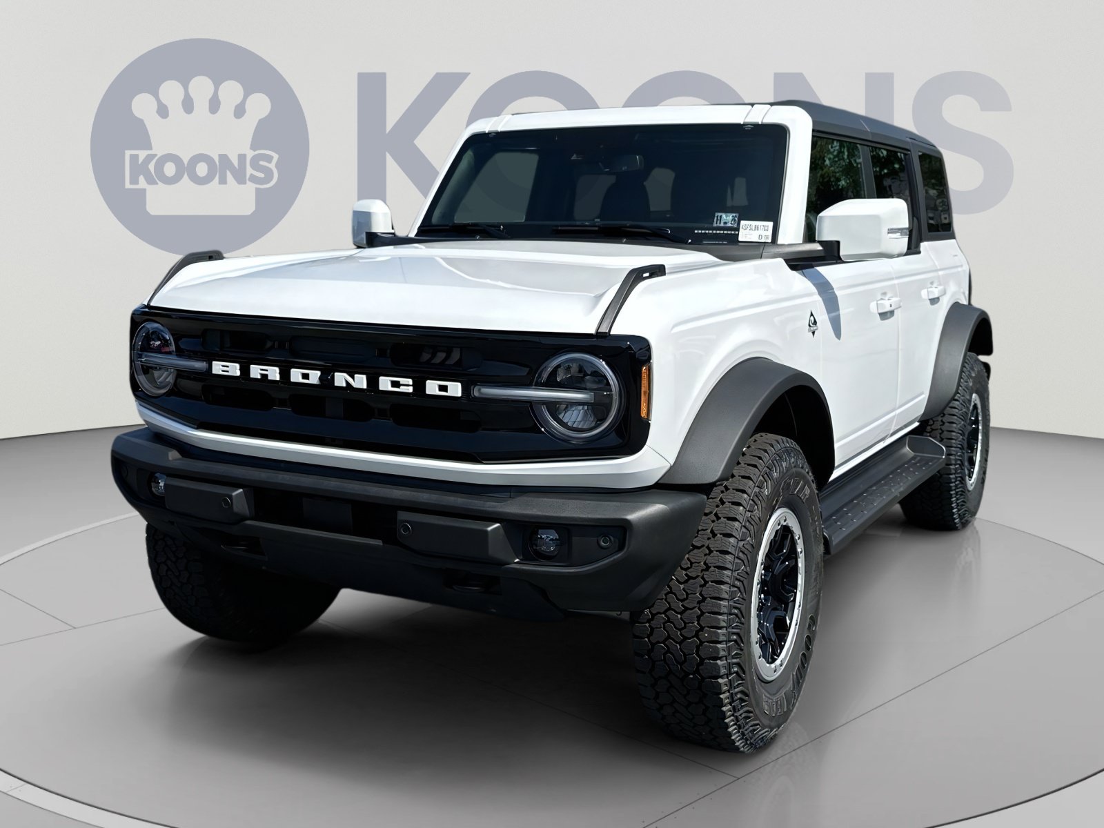 New 2025 Ford Bronco Outer Banks w/ Sasquatch Package