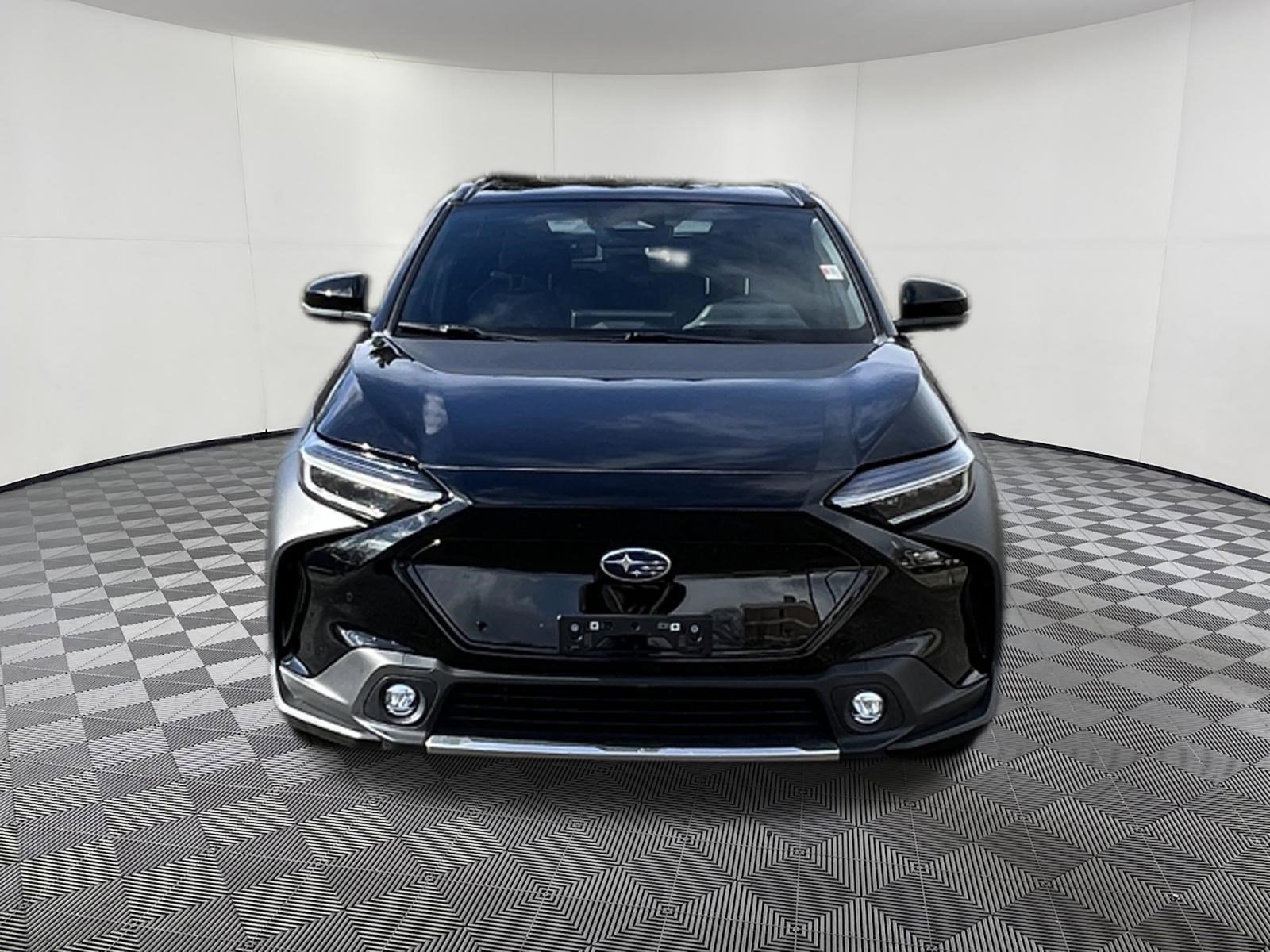 Used 2023 Subaru Solterra AWD image 2