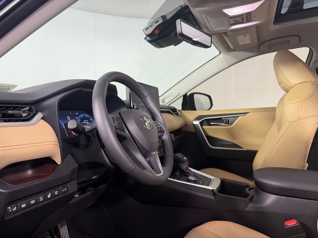 Used 2025 Toyota RAV4 Limited w/ Advanced Technology Package image 21