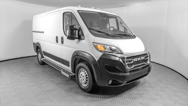Used 2025 RAM ProMaster 2500 w/ U-Haul Equipment Group FWD image 11