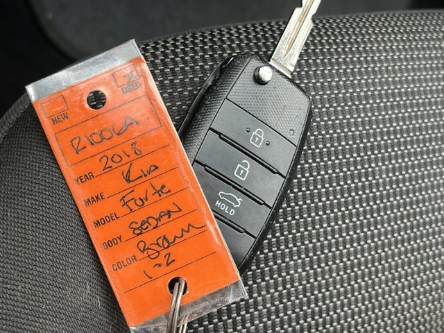 Used 2018 Kia Forte LX image 11