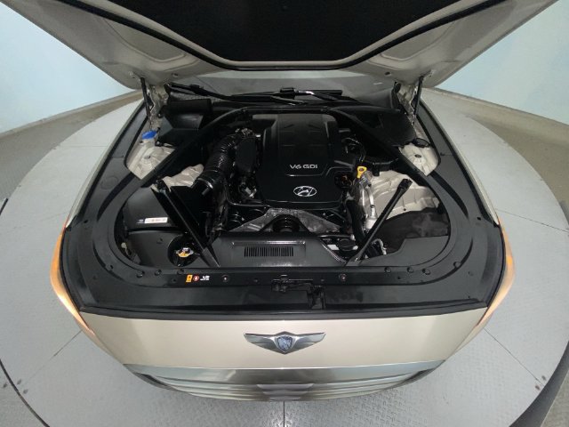 Used 2015 Hyundai Genesis 3.8 RWD image 25