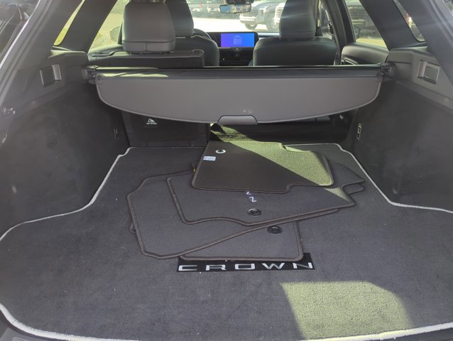 Used 2025 Toyota Crown Signia w/ Advanced Technology Package AWD/4WD image 22