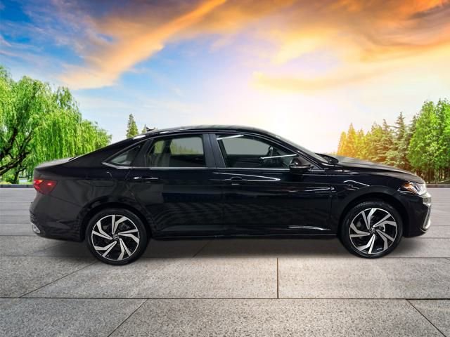 New 2026 Volkswagen Jetta SEL image 3