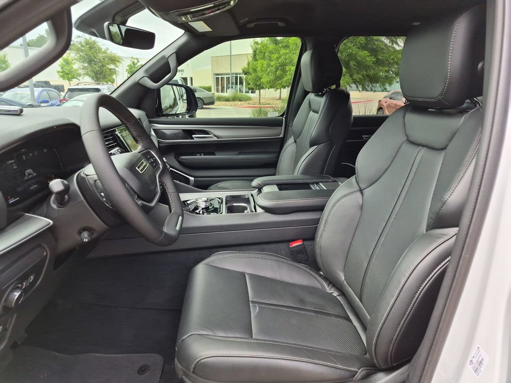 New 2026 Jeep Grand Wagoneer 4WD image 19